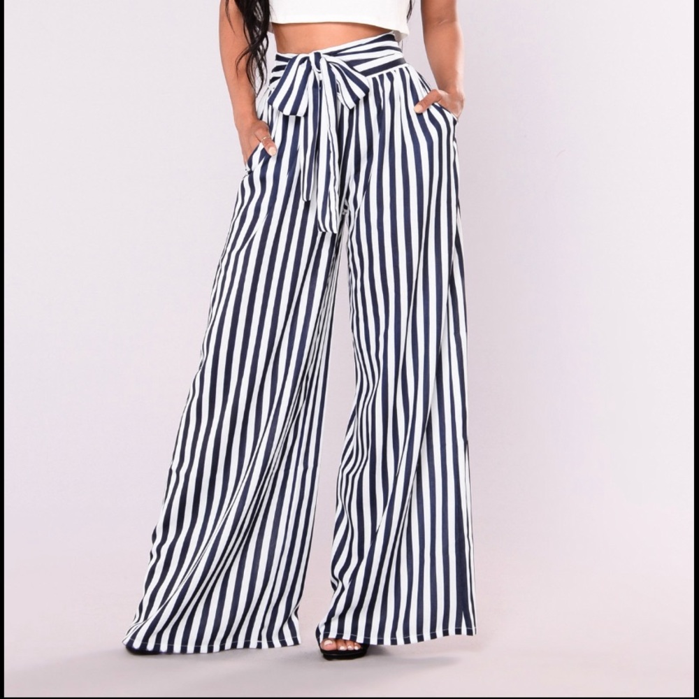 BRAND NEW W/ TAGS FASHION NOVA PANTS